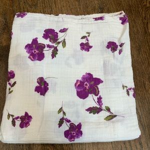 Margaux & May muslin blanket